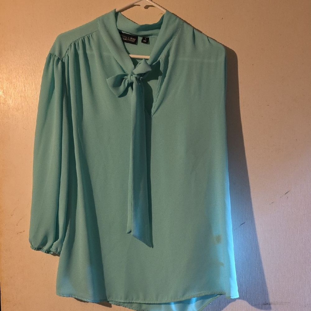 New York & Company Green Puff Sleeve Blouse with Tie Front